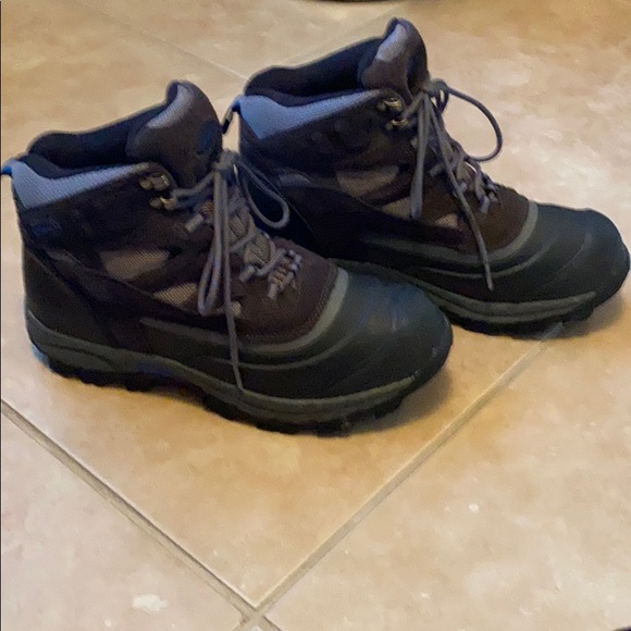 khombu slip on shoes